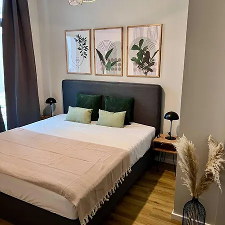 Frauenkirche 8 Personen Apartman *